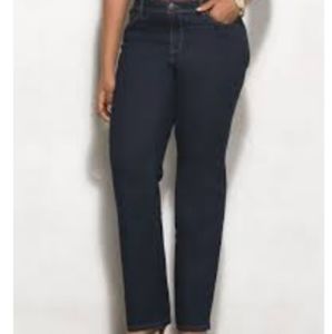 Westport Signature Fit Straight Leg Jeans l